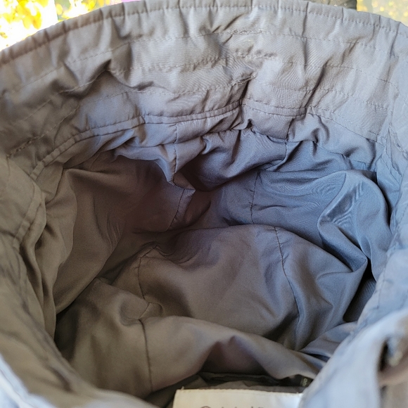 Calvin Klein Women's  grayQuilted Down Jacket Size Medium - Picture 13 of 13